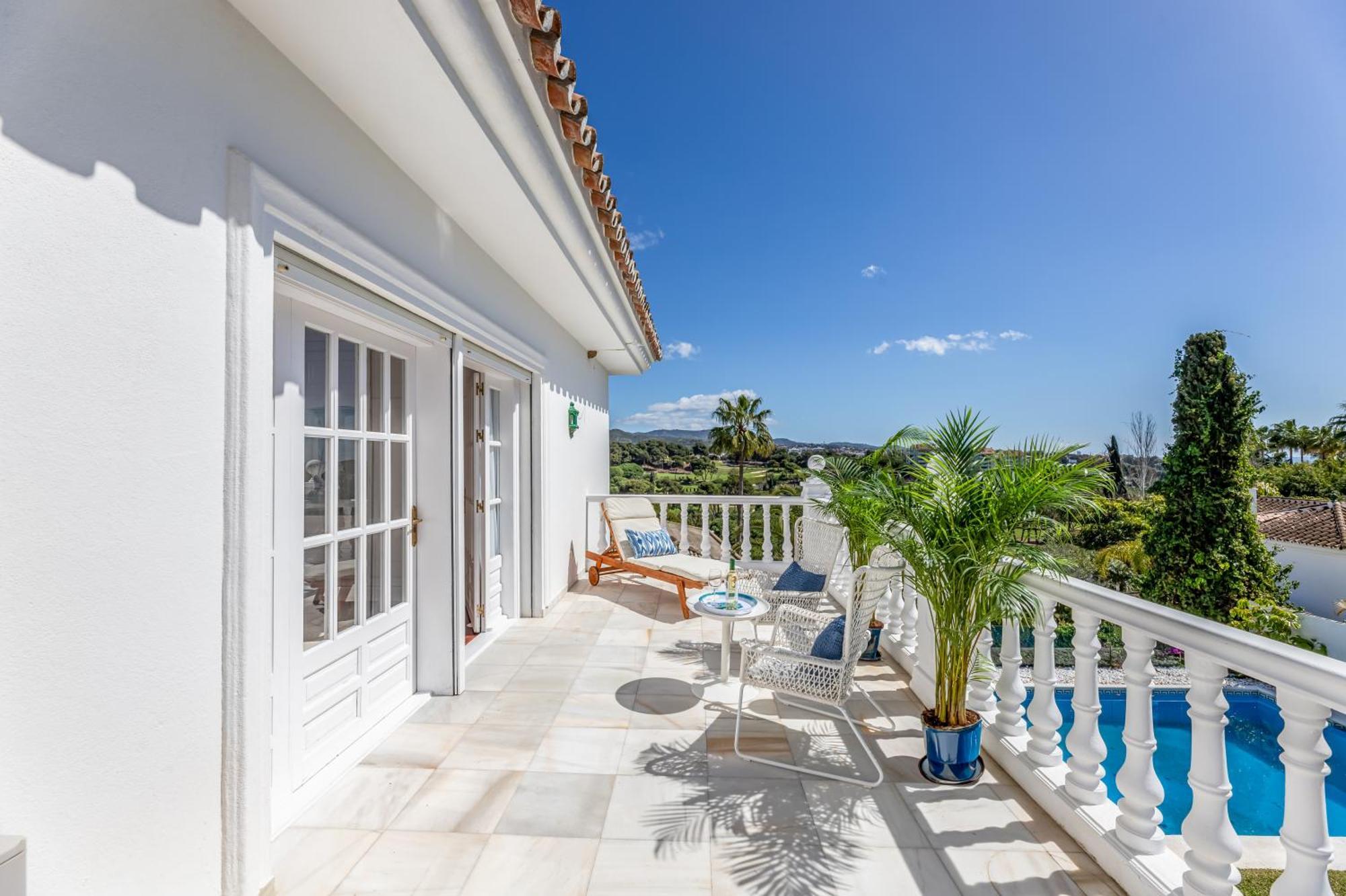 Aurora Boutique House - Only Adults Bed and Breakfast Marbella Exteriör bild