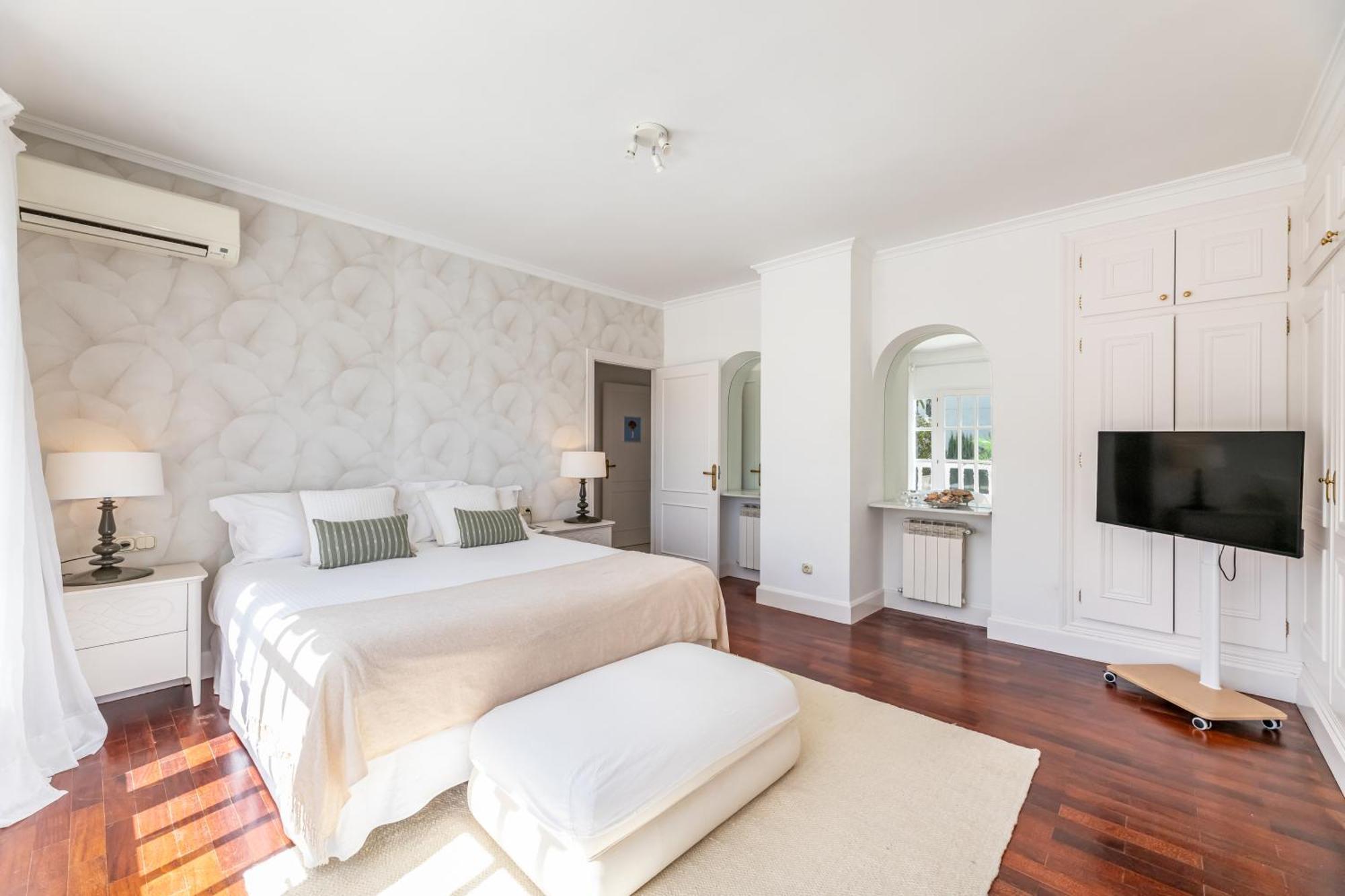 Aurora Boutique House - Only Adults Bed and Breakfast Marbella Exteriör bild